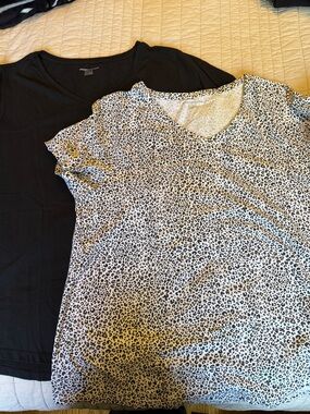 Amazon Essentials Women’s Short Sleeve Tees - Black and White Leopard Print